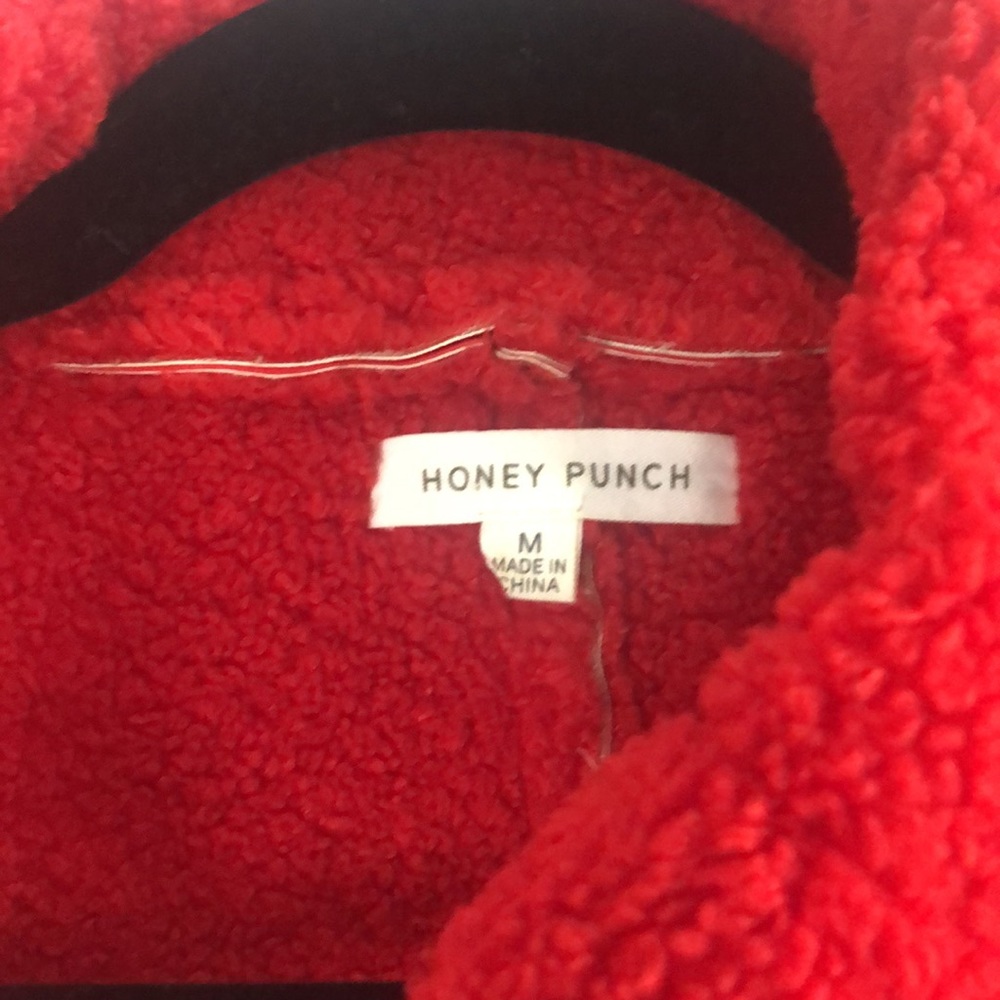 Bright red jacket - Picture 2 of 2